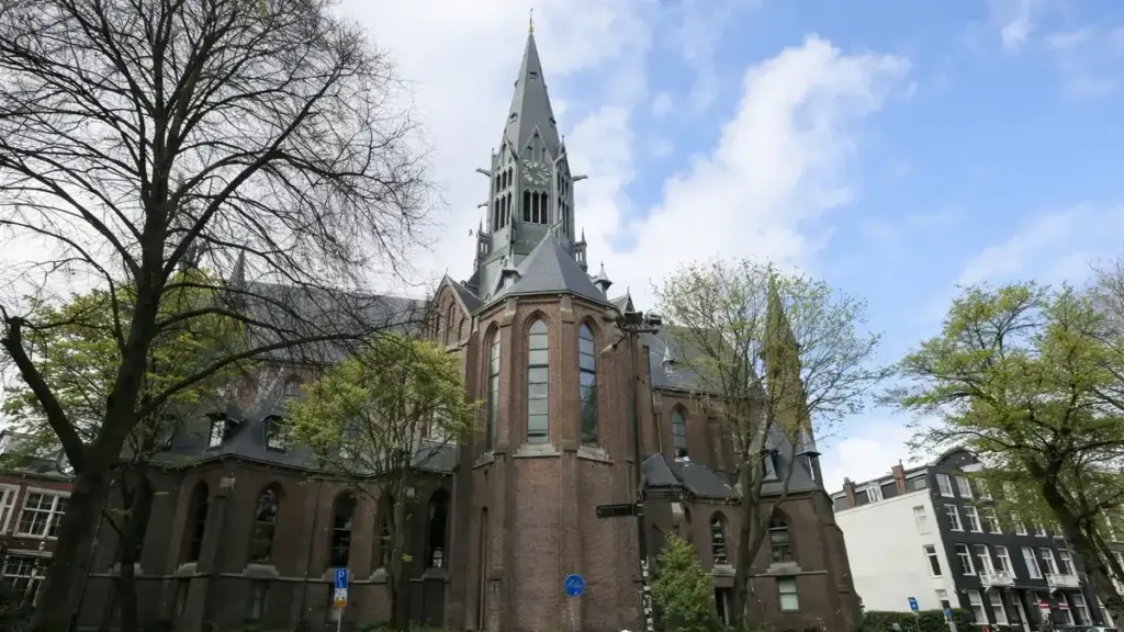 Vondelkerk fire in Amsterdam: what is confirmed, what is not, and why blaming Muslims is unsupported